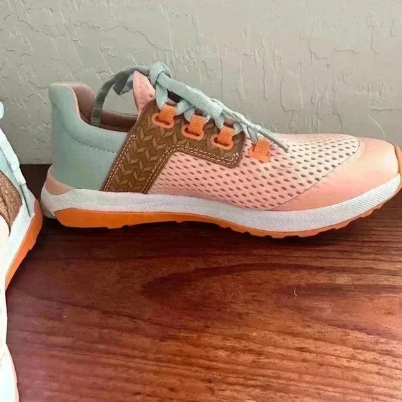 Women's Olukai Wailuku Comfort Sneaker Peach/Swell NIB Women’s Size 6.5 - Picture 4 of 12